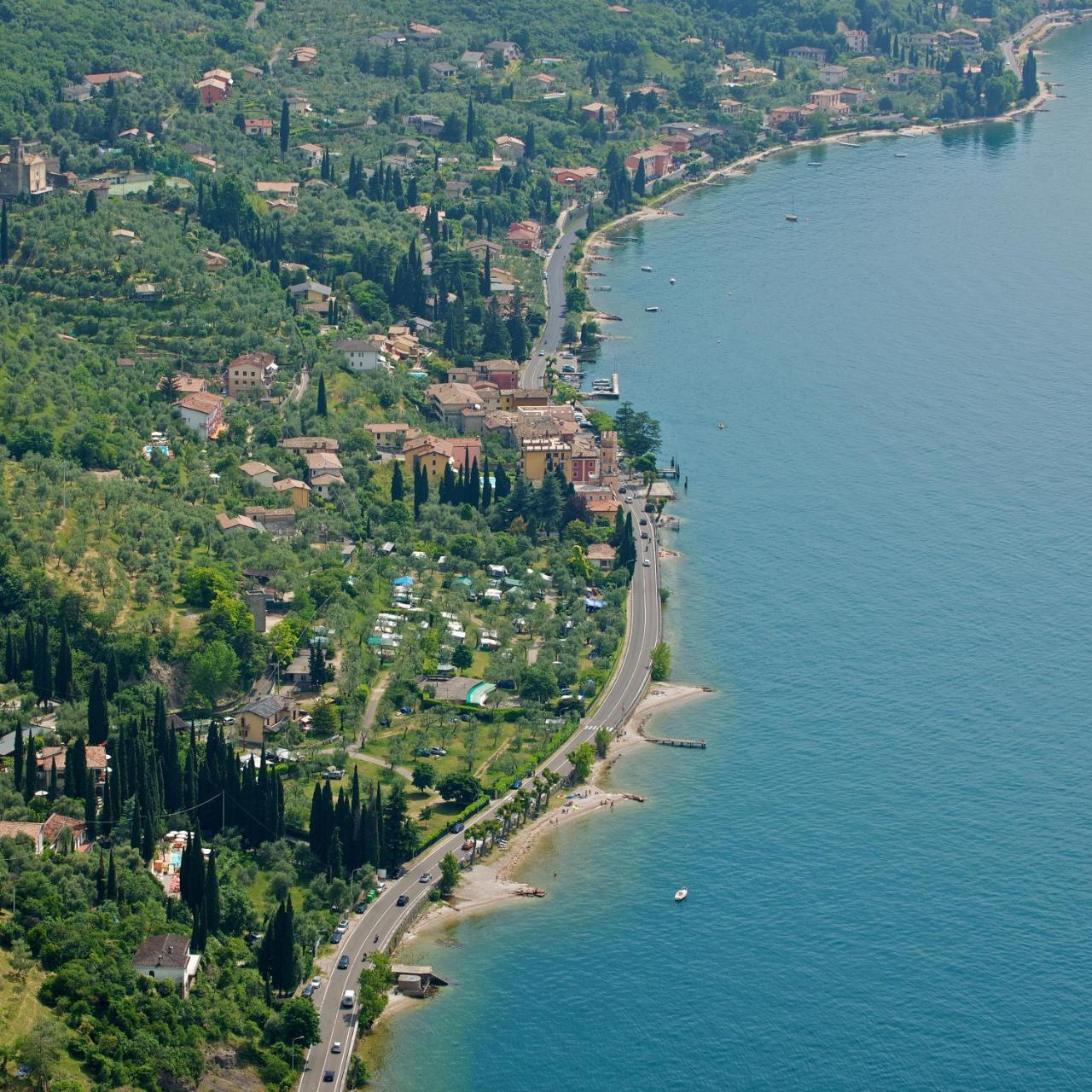 Wonderful Lake View Apartments With Pool With Breakfast Gardasee Torri del Benaco Kültér fotó